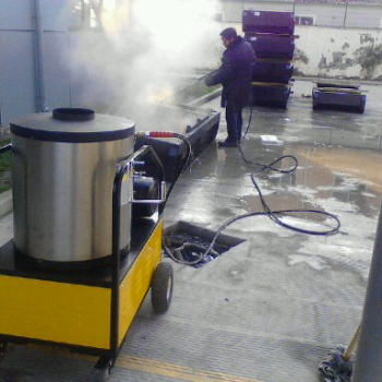 Food factory oil cleaning